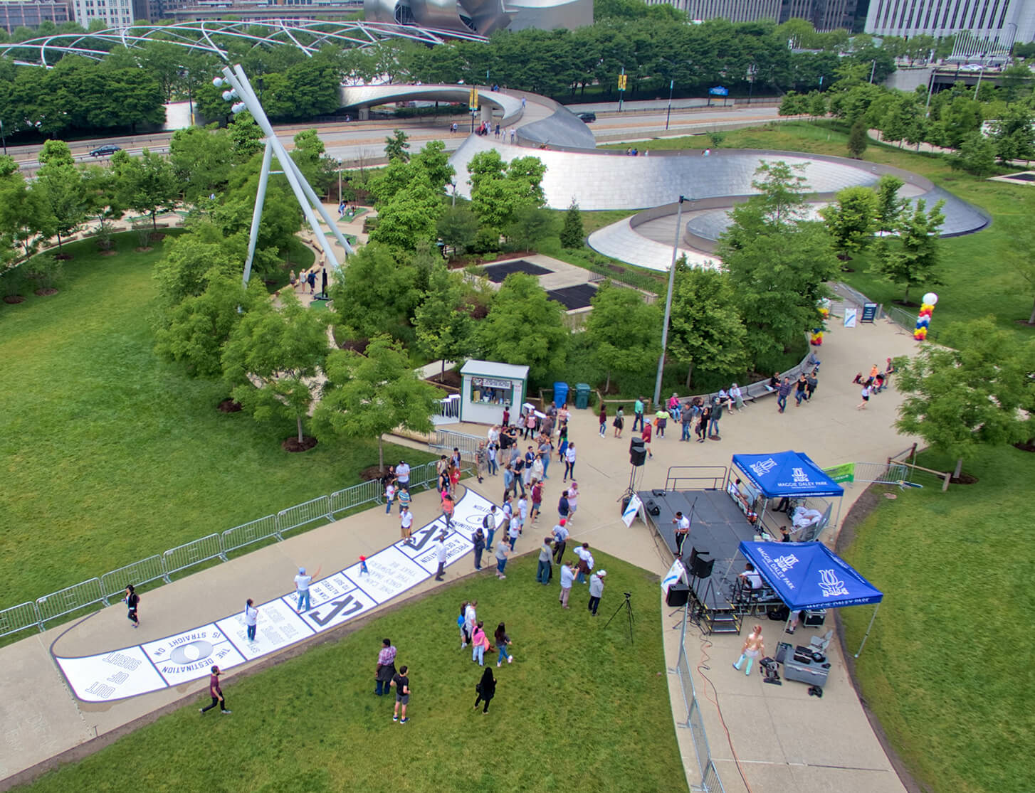 Lawrence Weiner's interactive installation unveiled in Chicago