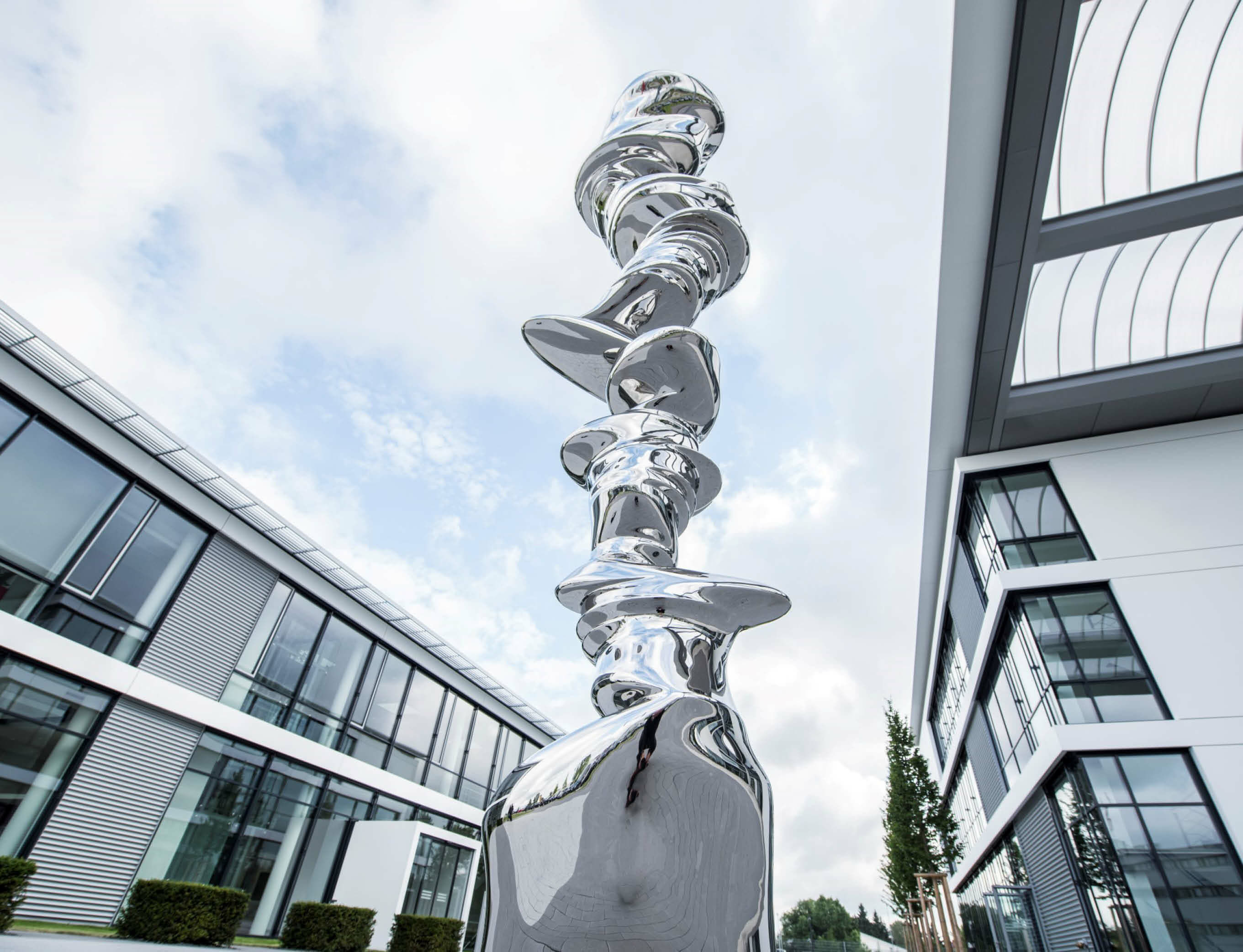Tony Cragg exhibits new work at the Hortensia Herrero Foundation