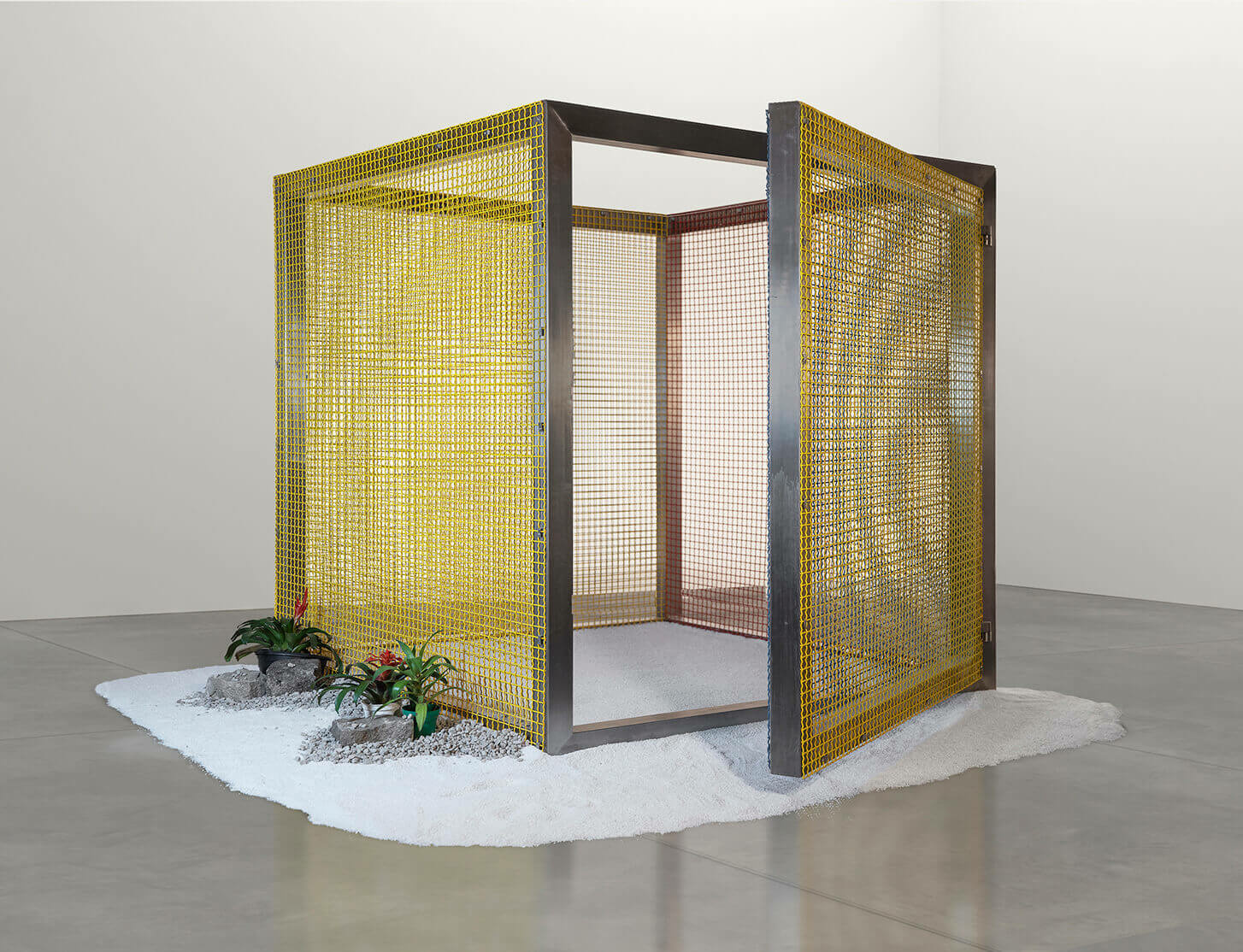 Announcing worldwide representation of the Estate of Hélio Oiticica