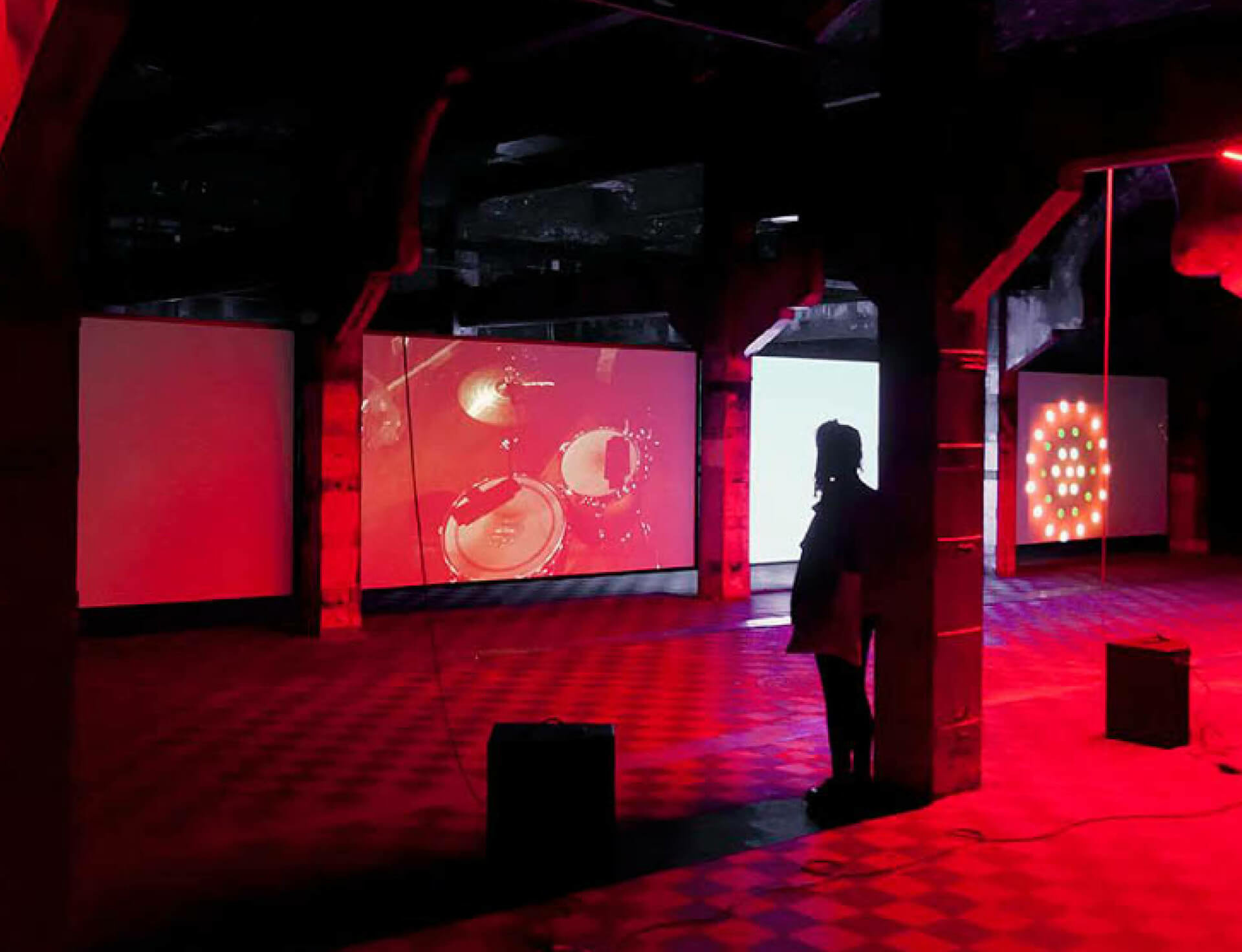 PIVÔ presents Haroon Mirza's first exhibition in São Paulo, Brazil